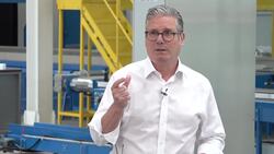 Starmer says he does not need ‘lessons’ from Farage on working people News Clip