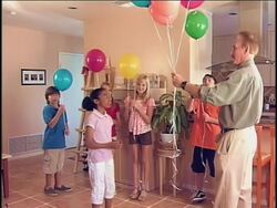 Colours in German Instructional Video