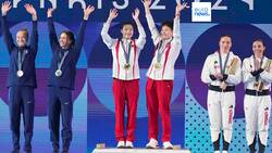 Paris Olympics: Australia lead medal table as French bishops turn against opening ceremony blasphemy News Clip