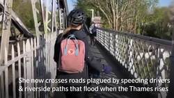 Schoolgirl's 10-minute walk to school turned into 40-minute bike ride due to Hammersmith Bridge closure News Clip