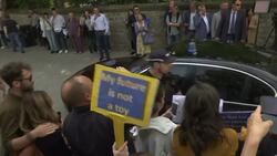 Johnson, Juncker and Barnier leave Brexit meeting Instructional Video