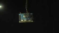 CLEAN : Beluga whale on its way to Ouistreham after a night of rescue operation News Clip