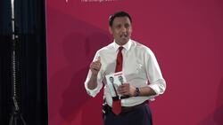 Anas Sarwar launches Scottish Labour's manifesto News Clip
