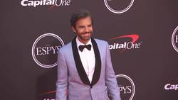 Usher, Ciara, Zachary Levi add Hollywood glitter and style to sports-awards red carpet News Clip