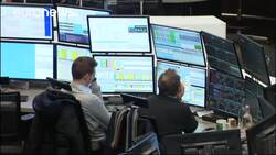 Dow over 20,000, global shares rally News Clip
