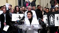 Canadian doctors take to the streets in a call for stronger gun laws News Clip