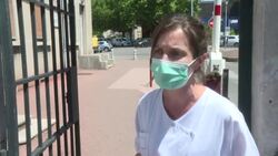 CLEAN : Health workers protest in Lyon as French ministers continue talks on hospital reforms (2) News Clip