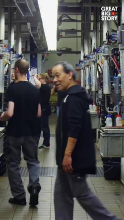 Inside the world's largest vinyl pressing plant with owner Ton Instructional Video