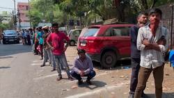 Indian state govts distribute food to migrant workers News Clip