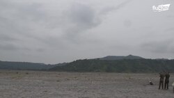 US Pilots' Extreme Technique to Dodge Enemy Missiles Mid-Air Instructional Video