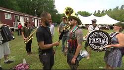 Ismaila Alfa gets into the groove at the Winnipeg Folk Festival News Clip