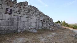 Bulgaria, Tatul ancient Thracian tomb - fortified wall Stock Footage