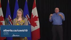 Thanksgiving and COVID: advice by region News Clip