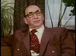 They Made News Prog 3, part 3: Ken Hanshaw, filmed the Blitz in London in WW2 Stock Footage