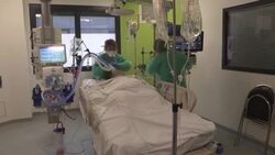 CLEAN : Staff shortages, unvaccinated patients stoke fears at hospital near Paris News Clip