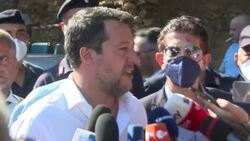 CLEAN : Italy's Salvini hits campaign trail with migrants in Lampedusa News Clip