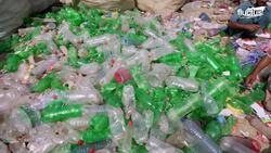 Pakistan’s Extreme Solution to Load Tons of Sugarcane Waste on Trucks Instructional Video