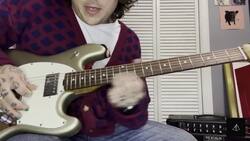 L.S. Dunes' Frank Iero and Travis Stever teach you how to play "2022" Instructional Video
