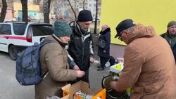 CLEAN : Birthday girl flees as Ukraine pushes back at Russia News Clip