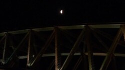 CLEAN : Blood Moon rises over Sydney News Clip