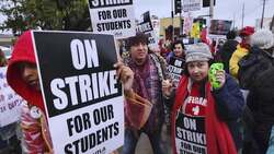 Tentative deal reached to end LA teachers strike News Clip