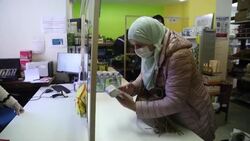 CLEAN : Brussels community discount supermarket helps families hit by economic crisis linked to pandemic News Clip