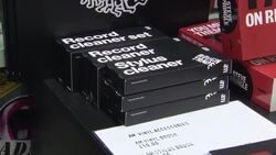 Vinyl record shop News Clip