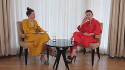 Hayley Atwell reveals ‘mad’ method to quell unwanted male attention in clubs Instructional Video