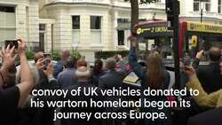 Boxer Usyk declares gratitude to UK and quotes Churchill as convoy leaves London News Clip