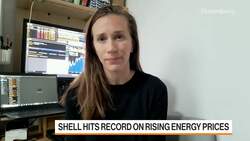 Shell Shares Soar to Record High Under New CEO News Clip