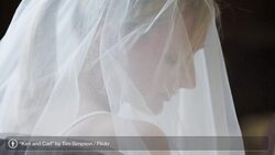 How to Pick a Wedding Veil Instructional Video