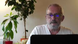 CLEAN : Separated by pandemic, Franco-Chilean couple reunite for Saint Valentine's day News Clip