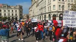 CLEAN : Peruvians protest in support of ousted President Vizcarra News Clip