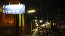 Austria lifts ban on Italian train  after virus fear Instructional Video