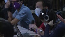 CLEAN : China defends expulsion of US journalists (2) News Clip