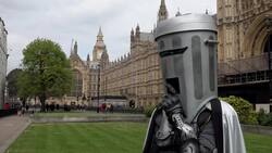 Count Binface: I will rename London Bridge and have never heard of Susan Hall News Clip