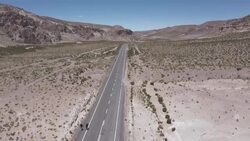 VOICED : Cruzar a pie el altiplano, la última frontera de los caminantes venezolanos News Clip