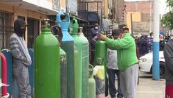 VOICED : Peru afronta escasez de oxigeno para pacientes de coronavirus News Clip