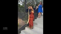 #TheMoment a woman wrangled a snake at her sister's wedding News Clip