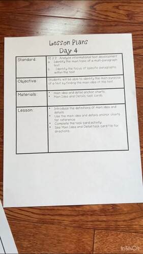 Reading Informational Text, lessons, graphic organizers, text features,