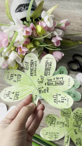 4th Grade Shamrock Math Craft Multiplication 3 Digit by 1 Digit St ...