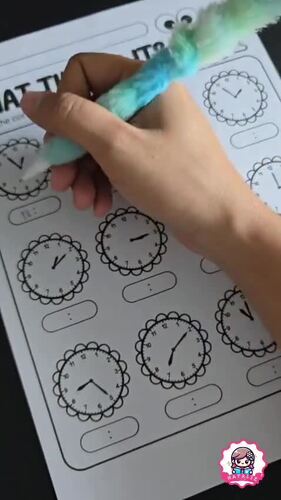 Spring Telling Time Worksheets : "What Time Is It?" Clock Practice! | Math