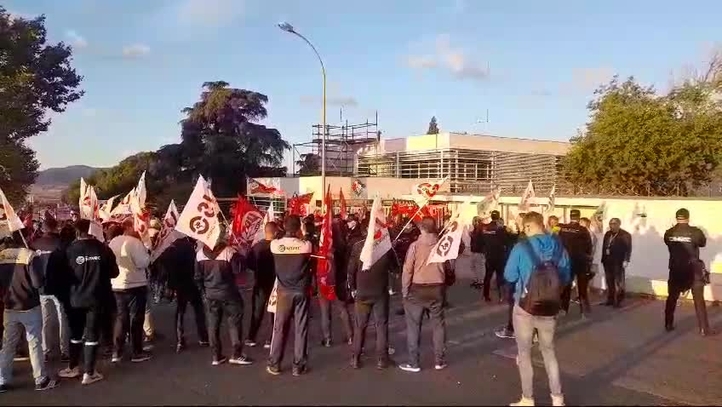 Loading video