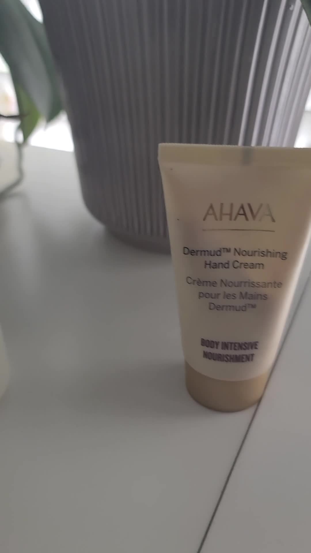 AHAVA® Dermud Intensive Hand Cream – AHAVA USA