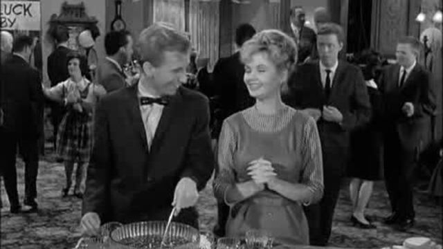 Petticoat Junction - S1E15: Herby Gets Drafted