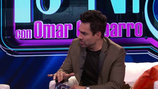 Omar Chaparro Y Las Piernas De Laura Flores