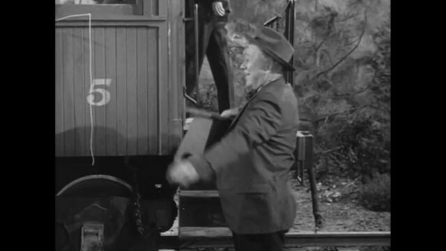 Petticoat Junction - S1E12: Honeymoon Hotel