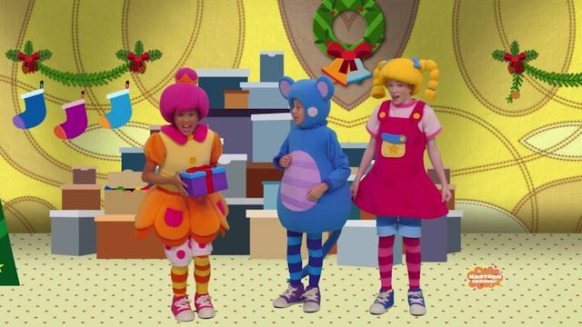 Elves in Santa's Workshop