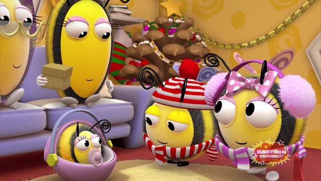 Babee's First Christmas/The Night Before Christmas/Buzzbee and the Snowbee