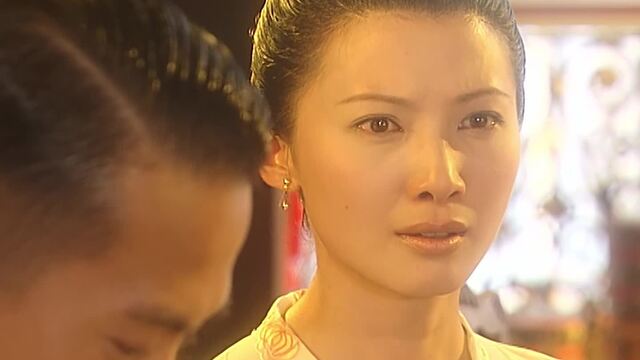Madame Chen praises the food